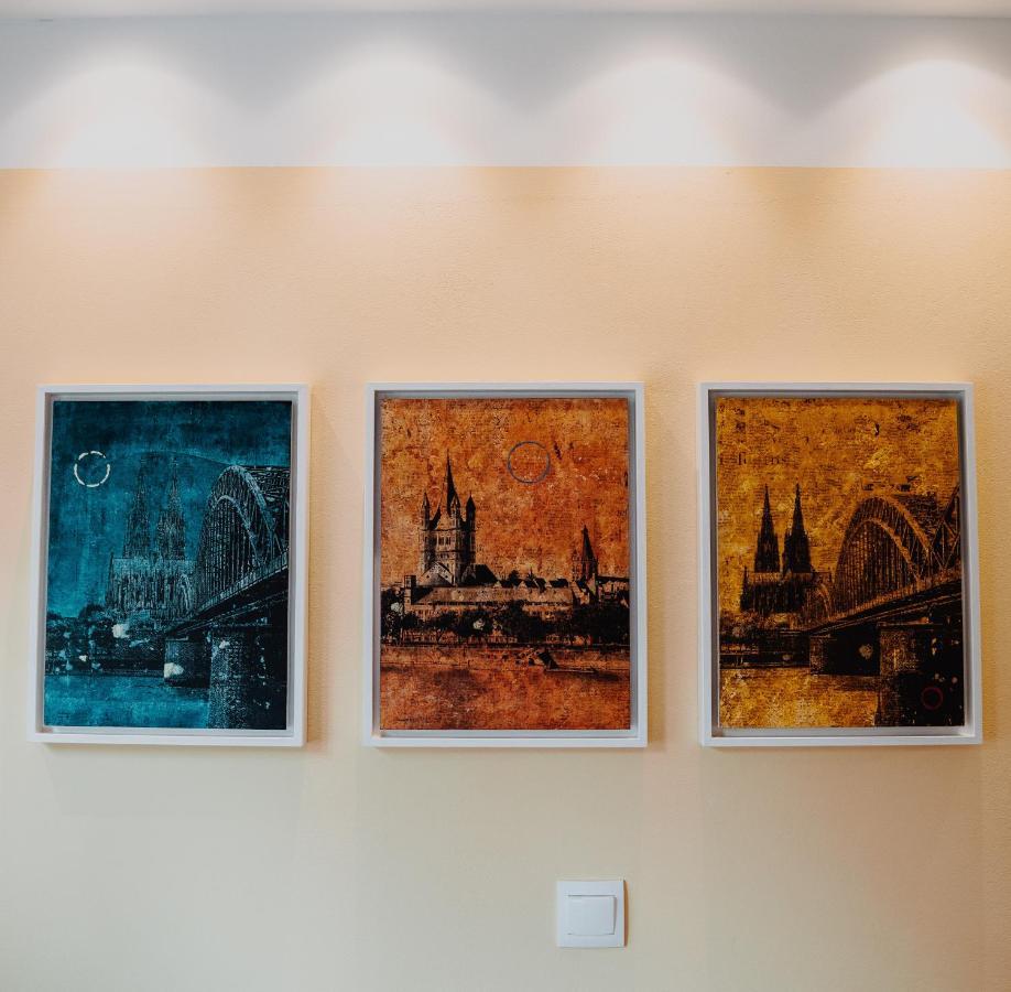 Muelheim, Schoenes Apartment, E-Werk, Palladium, Carlswerk, Messe, Lanxess-Arena Cologne Luaran gambar